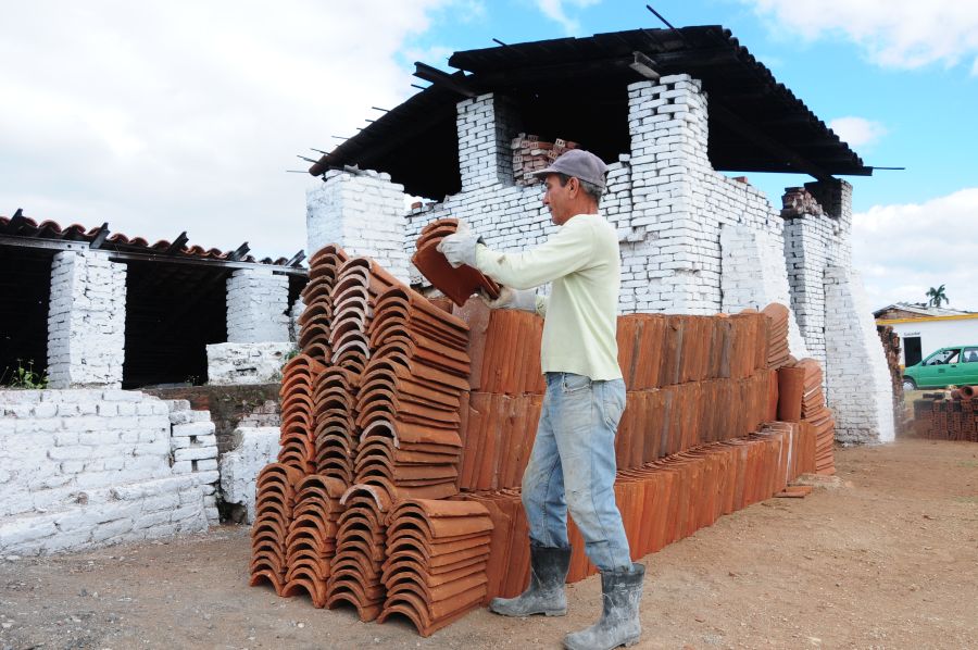 sancti spiritus, empresa de materiales de la construccion, baracoa, huracan mattew