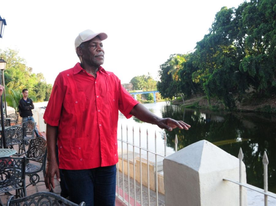 sancti spiritus, danny glover, bloqueo de estados unidos contra cuba, relaciones cuba-estados unidos, casa de la guayabera