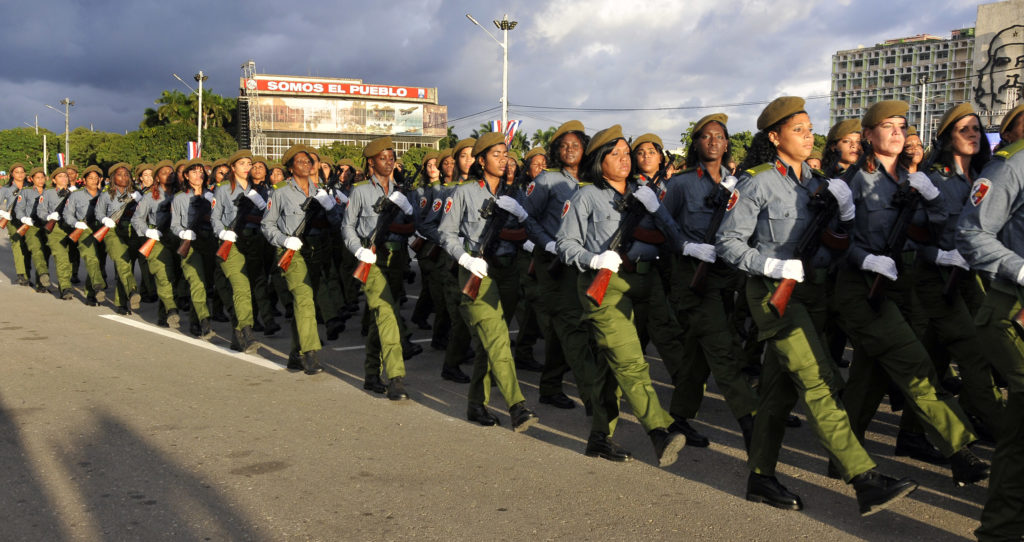 cuba, fuerzas armadas revolucionarias, far, raul castro, fidel castro, marcha del pueblo combatiente, revista militar