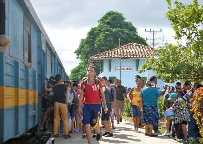 sancti spiritus, ferrocarriles, tren, tunas de zaza, transporte