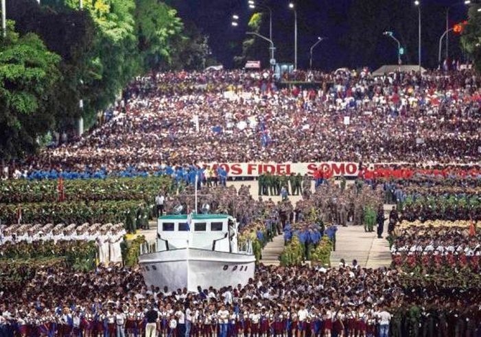 cuba, fuerzas armadas revolucionarias, far, raul castro, fidel castro, marcha del pueblo combatiente, revista militar, juventud cubana
