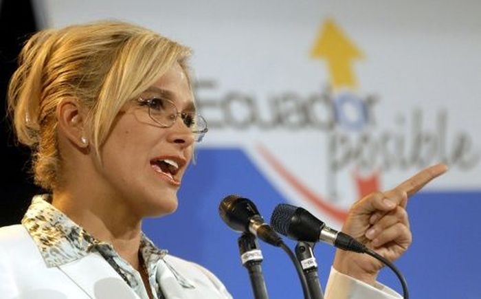 ecuador, elecciones en ecuador, rafael correa, revolucion ciudadana, cynthia viteri