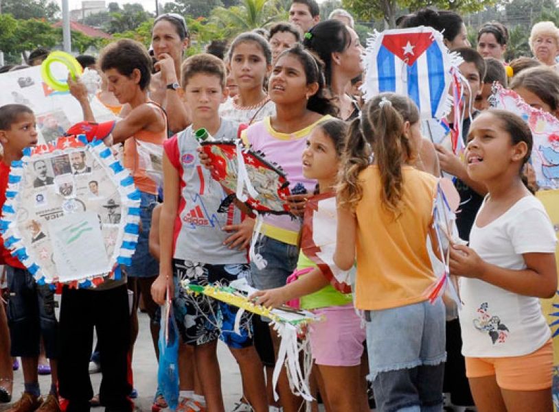 cuba, pioneros cubanos, organizacion de pioneros jose marti, bloqueo de eeuu a cuba