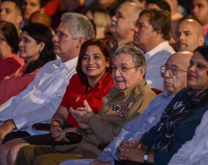 cuba, union de jovenes comunistas, ujc, 4 de abril, organizacion de pioneros jose marti, raul castro