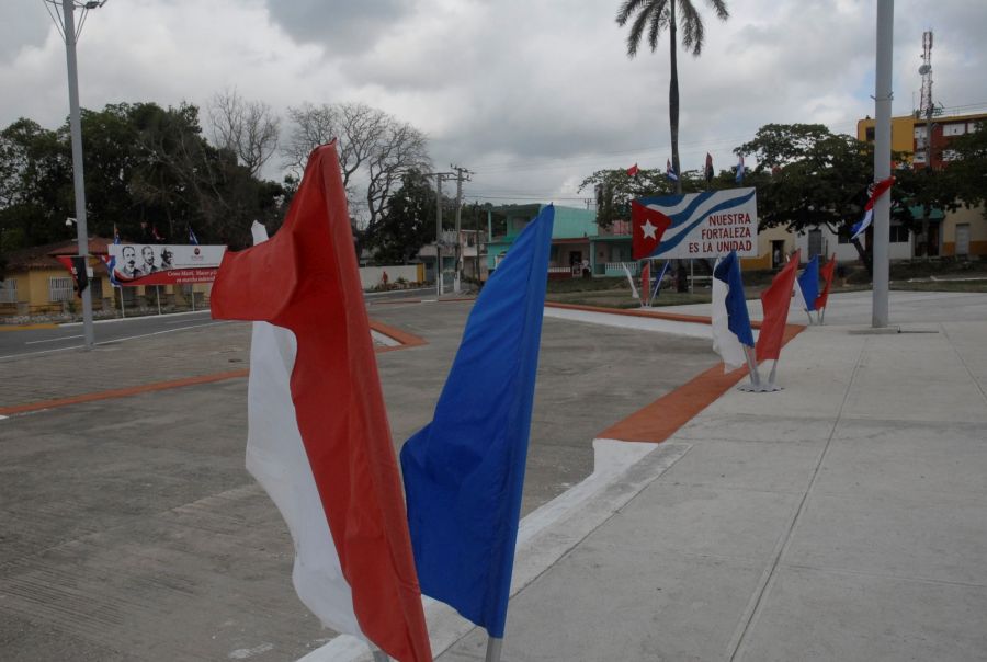 sancti spiritus, plaza mayor general serafin sanchez valdivia, primero de mayo, dia internacional de los trabajadores, fidel castro