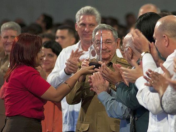 cuba, union de jovenes comunistas, ujc, 4 de abril, organizacion de pioneros jose marti, raul castro