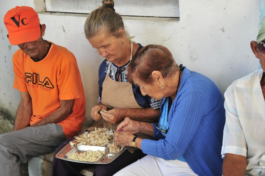 sancti spiritus, fomento, casa del abuelo, adulto mayor, envejecimiento poblacional