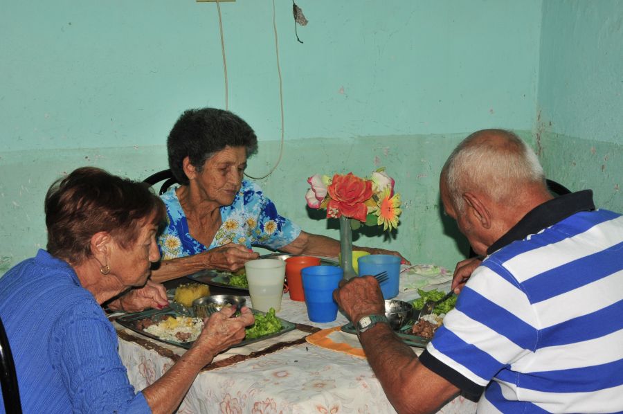 sancti spiritus, fomento, casa del abuelo, adulto mayor, envejecimiento poblacional