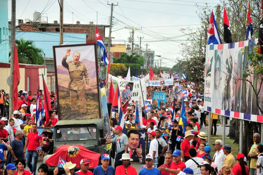 sancti spiritus, plaza mayor general serafin sanchez valdivia, primero de mayo, dia internacional de los trabajadores, fidel castro