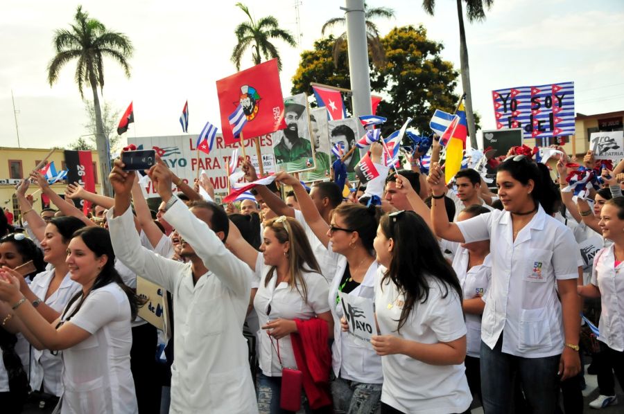 sancti spiritus, plaza mayor general serafin sanchez valdivia, primero de mayo, dia internacional de los trabajadores, fidel castro