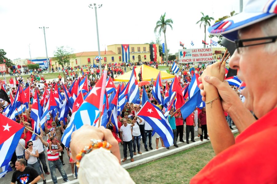 sancti spiritus, plaza mayor general serafin sanchez valdivia, primero de mayo, dia internacional de los trabajadores, fidel castro