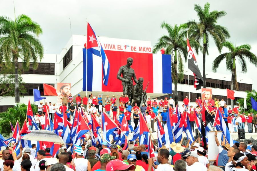 sancti spiritus, plaza mayor general serafin sanchez valdivia, primero de mayo, dia internacional de los trabajadores, fidel castro