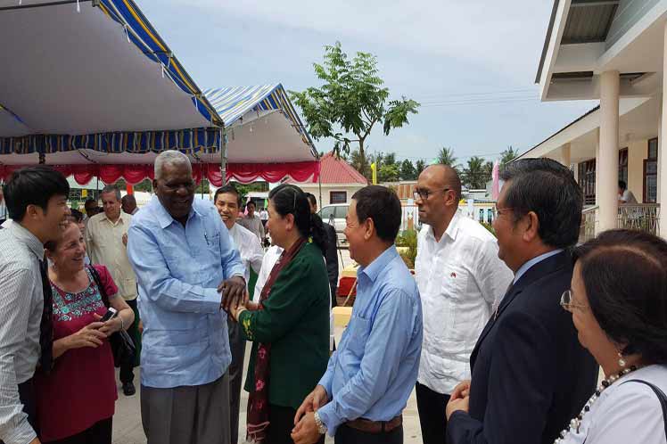 Cuba, Vietnam, Parlamento, Esteban Lazo, China