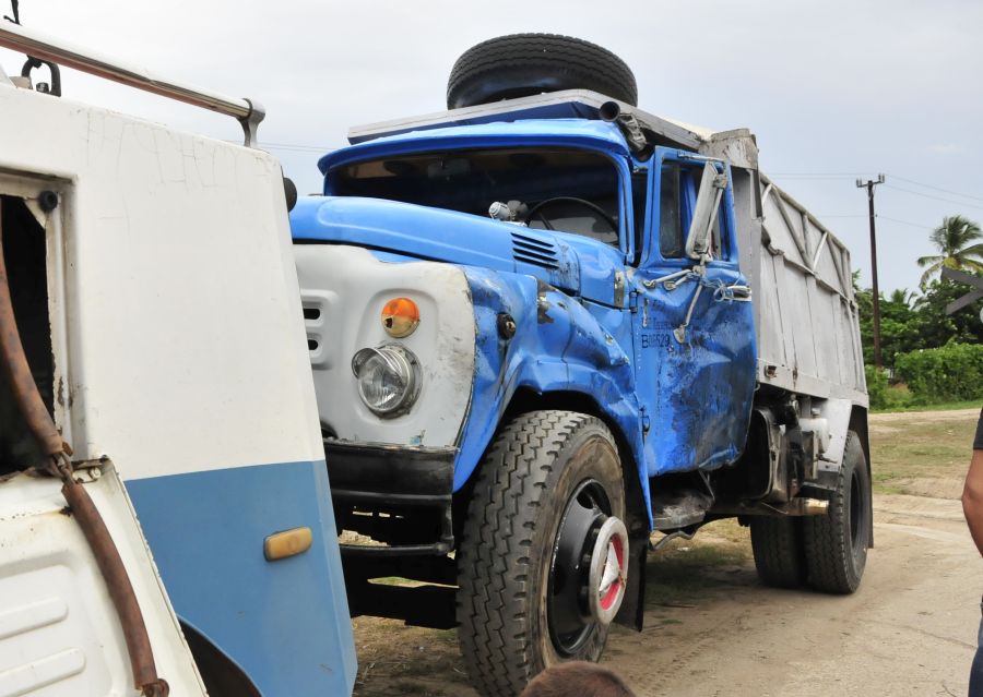 sancti spiritus, accidente de transito, accidente ferroviario, coche motor, tuinucu