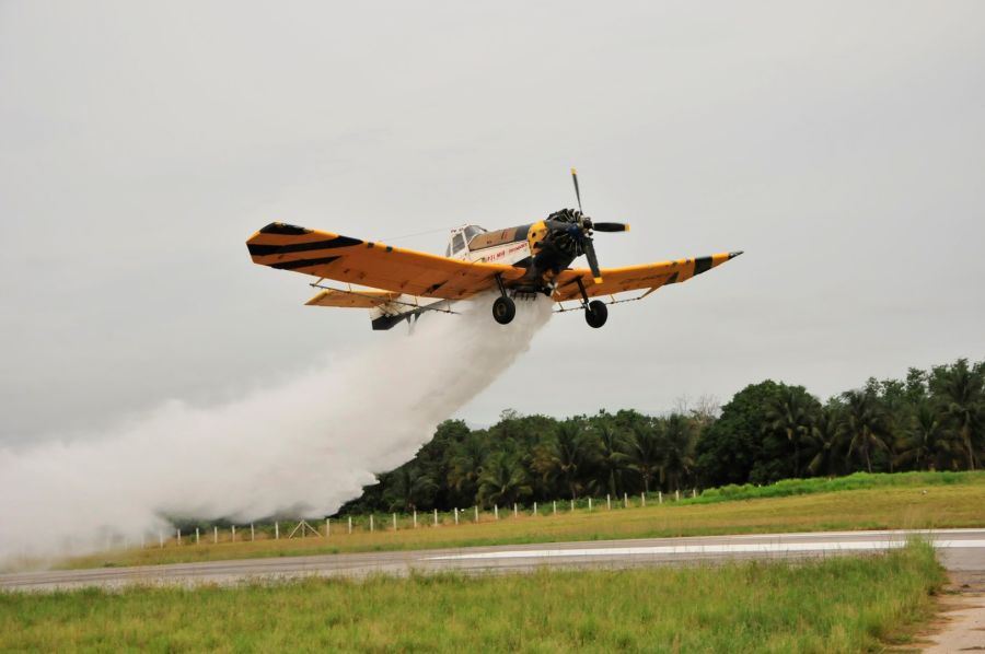 sancti spiritus, pilotos espirituanos, aviacion, arrocera sur del jibaro, incendio