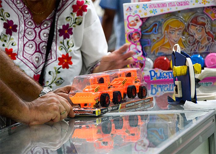 cuba, asamblea nacional del poder popular, diputados cubanos, infancia, niños y niñas, juguetes, ministerio de finanzas y precios, comercio interior