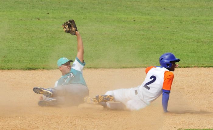 escambray, gallos 57 snb, béisbol serie 57