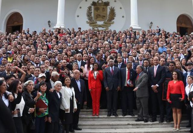 Perú, Venezuela, Constituyente