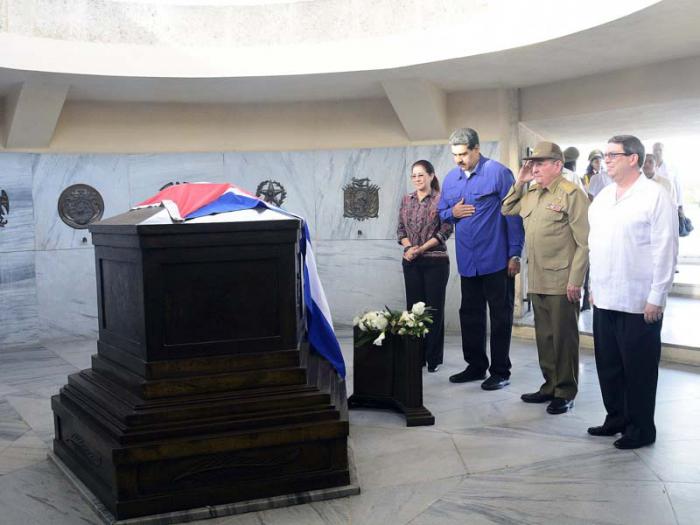 cuba, santiago de cuba, fidel castro, raul castro, nicolas maduro, santa ifigenia