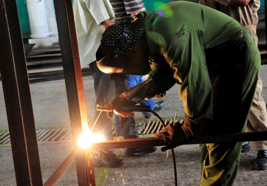 sancti spiritus, central azucareros, zati, empresa de servicios tecnicos industriales, azcuba