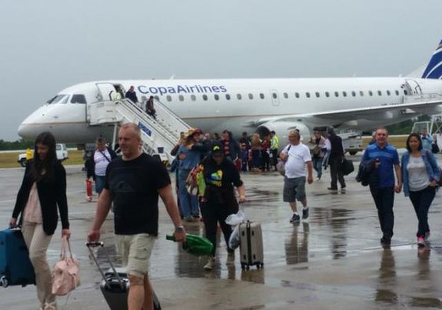 cuba, santa clara, aeropuerto abel santamaria, 