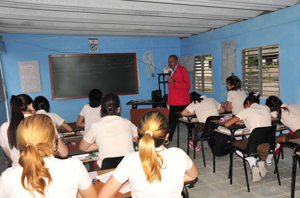 Sancti Spíritus, educación, curso escolar, Cuba