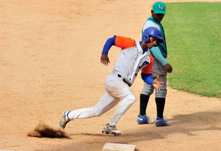 sancti spiritus, gallos 57 snb, serie nacional de beisbol