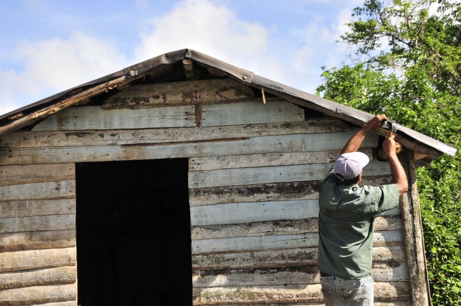 sancti spiritus, huracan irma, recuperacion huracan, yaguajay, materiales de la construccion