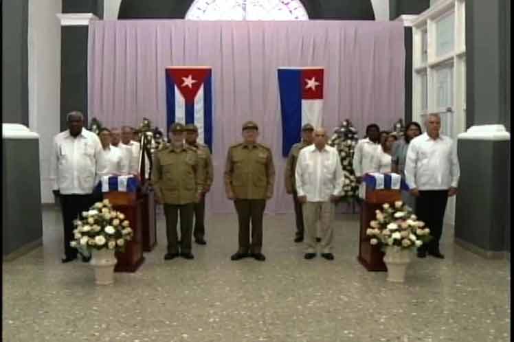 sanctiago de cuba, raul castro, cementerio santa ifigenia, carlos manuel de cespedes, mariana grajales, historia de cuba, guerra de independencia