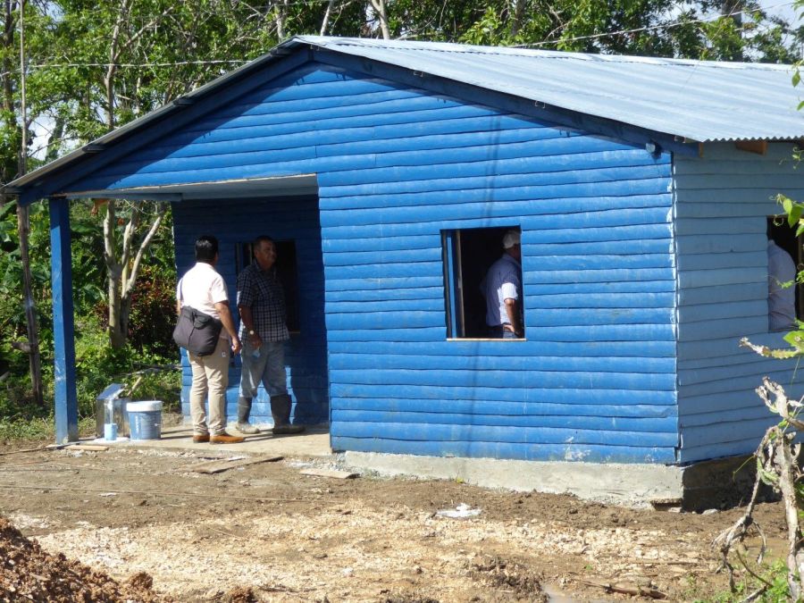 sancti spiritus, yaguajat, viviendas, huracan irma, construccion de viviendas, casas de tabla de palma