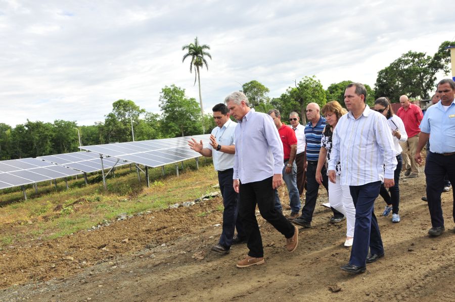 sancti spiritus, miguel diaz-canel, construccion de viviendas, yaguajay, huracan irma, parque fotovoltaico