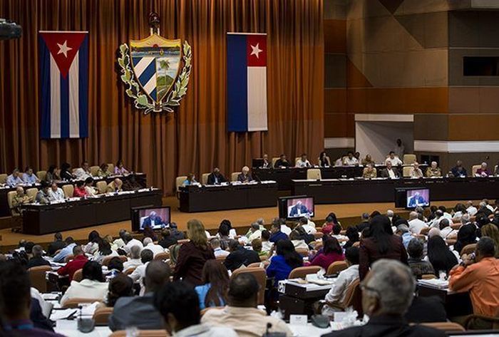 Asamblea Nacional, Parlamento, Lineamientos, dualidad monetaria, Trabajo por cuenta propia