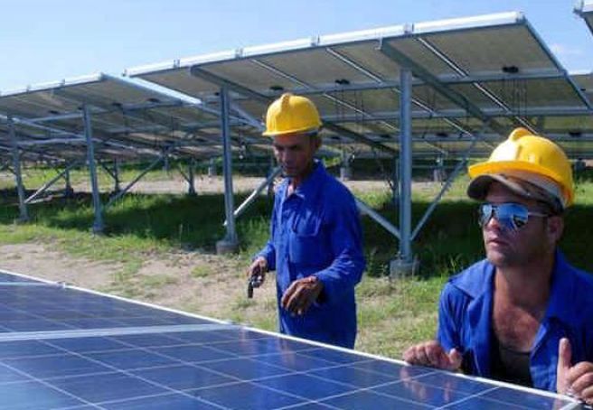 sancti spiritus, parque solar fotovoltaico, empresa electrica