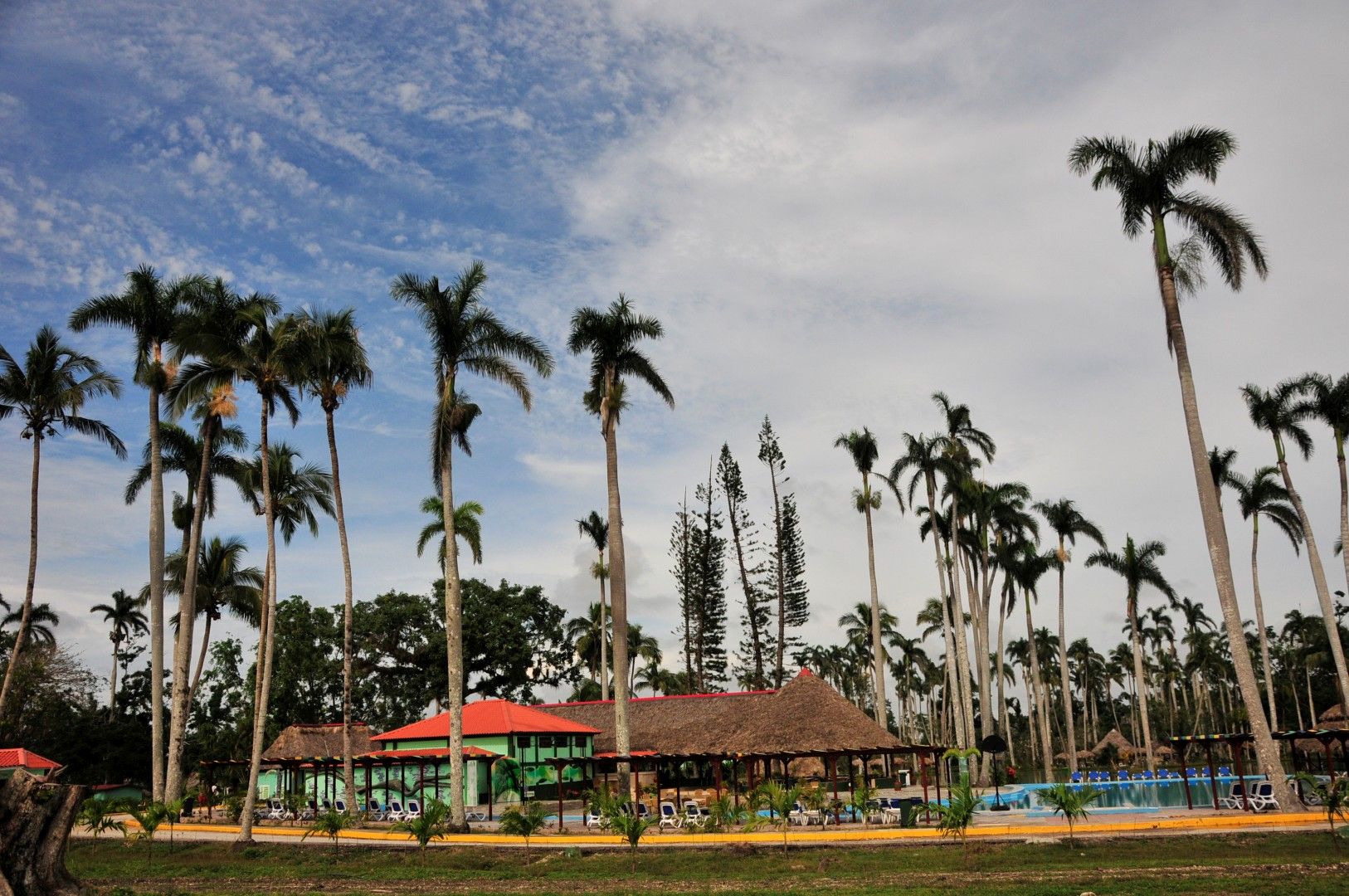 sancti spiritus, lagos de mayajigua, villa san jose del lago, turismo, cadena islazul, huracan irma