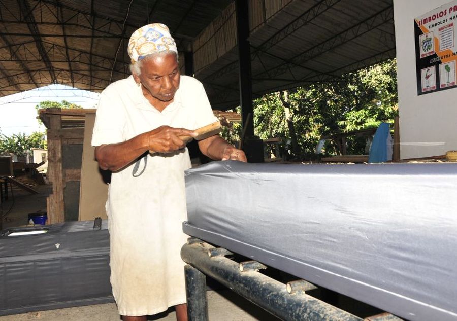 sancti spiritus, ataudes, empresa de producciones varias, funerarias