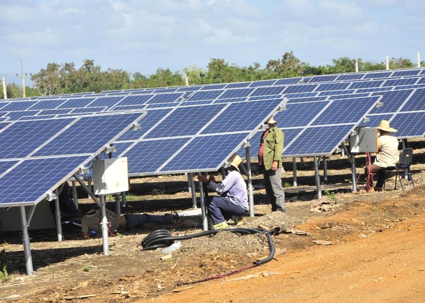 sancti spiritus, parque solar fotovoltaico, empresa electrica