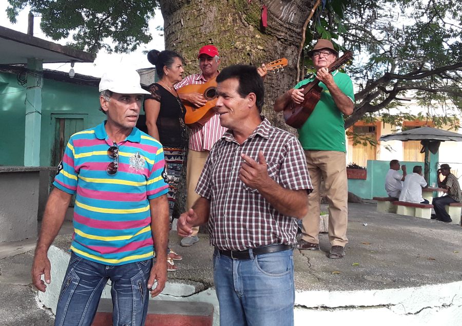 sancti spiritus, guayos, peñas campesinas