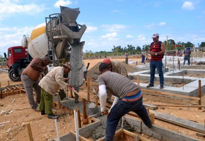 yaguajay, petrocasas, huracan irma, construccion de viviendas