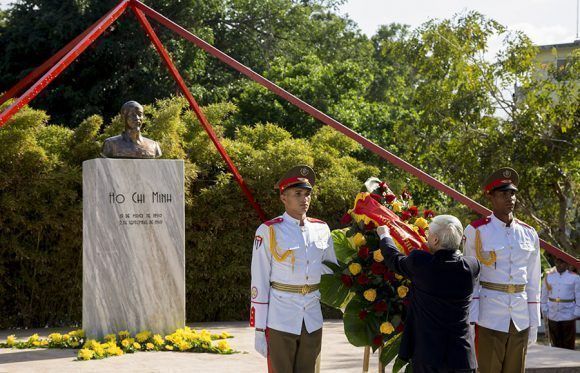 Cuba, Vietnam