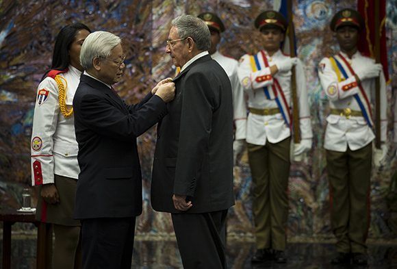 Cuba, Vietnam, Raúl Castro