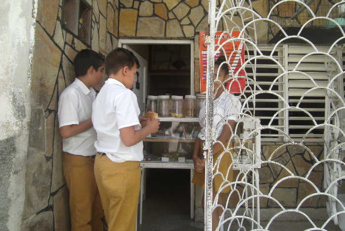 sancti spiritus, merienda escolar, enseñanza secundaria basica, educacion