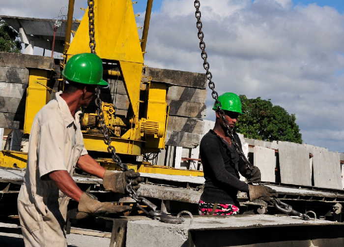 sancti spiritus, empresa de construcción y montaje, gran panel, hormigón hidráulico, materiales de la construcción