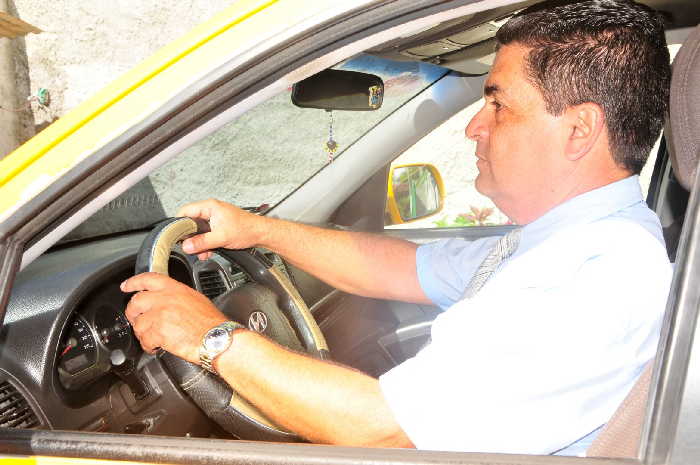 sancti spiritus, heroe del trabajo de la republica de cuba, agencia de taxi
