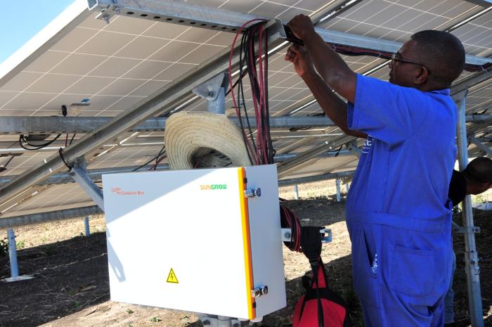 sancti spiritus, empresa electrica, paneles fotovoltaicos, sistema electroenergetico nacional