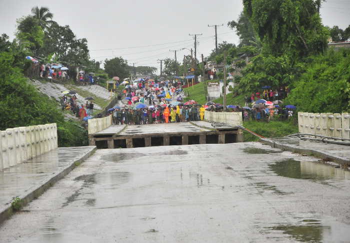 sancti spiritus, intensas lluvias en sancti spiritus, rio zaza, zaza del medio