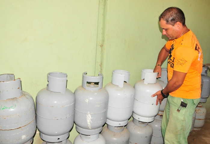 sancti spiritus, gas liberado, refineria sergio soto