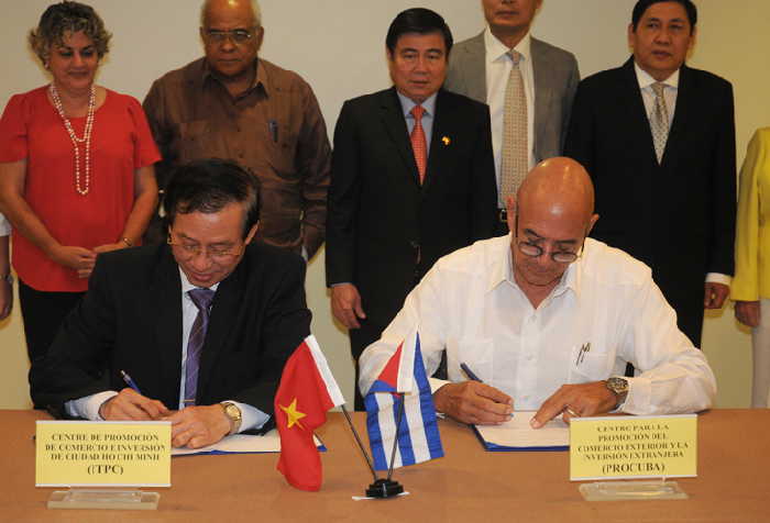 Cuba and Vietnam Sign Five Commercial Agreements