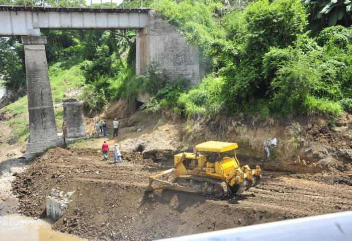 sancti spiritus, zaza del medio, puente zaza, ferrocarril