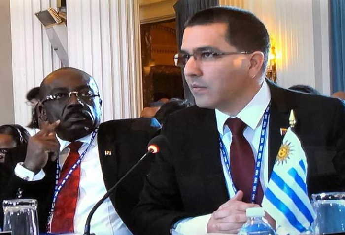Arreaza rejected the inclusion of a point referring to the political situation in Venezuela.