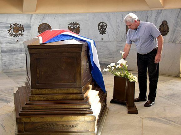 santiago de cuba, cementerio santa ifigenia, #fidelporsiempre, miguel diaz-canel bermudez, jose marti